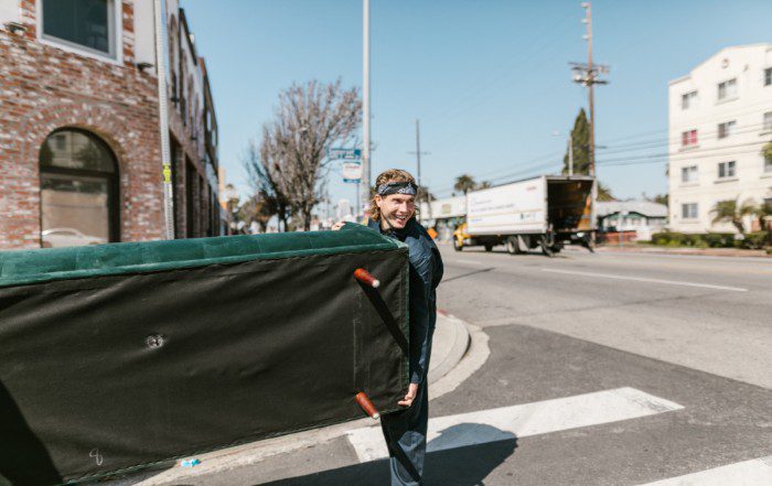 Moving is their business, so movers in Toronto have the necessary manpower, you need not worry about lifting those pieces of furniture.